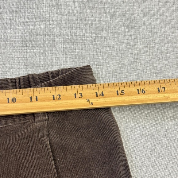 L.L. Bean Pants Womens 8 Petites Brown Corduroy Dress Pants Pleated Straight - Picture 4 of 8